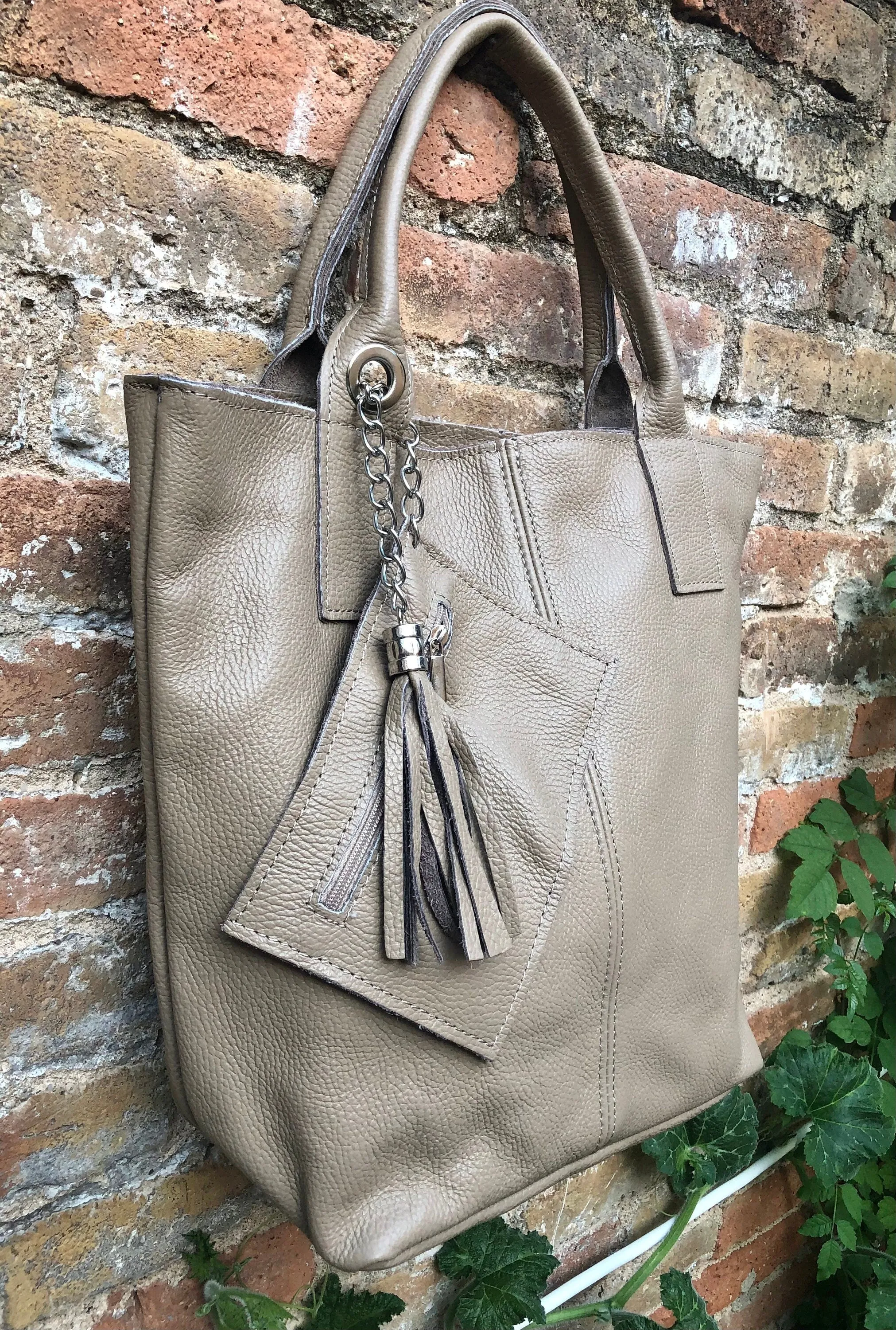 BEIGE tote leather shopper in GENUINE leather. Large carry all tote bag for your laptop, books. Leather shopper w/  lining   zipper