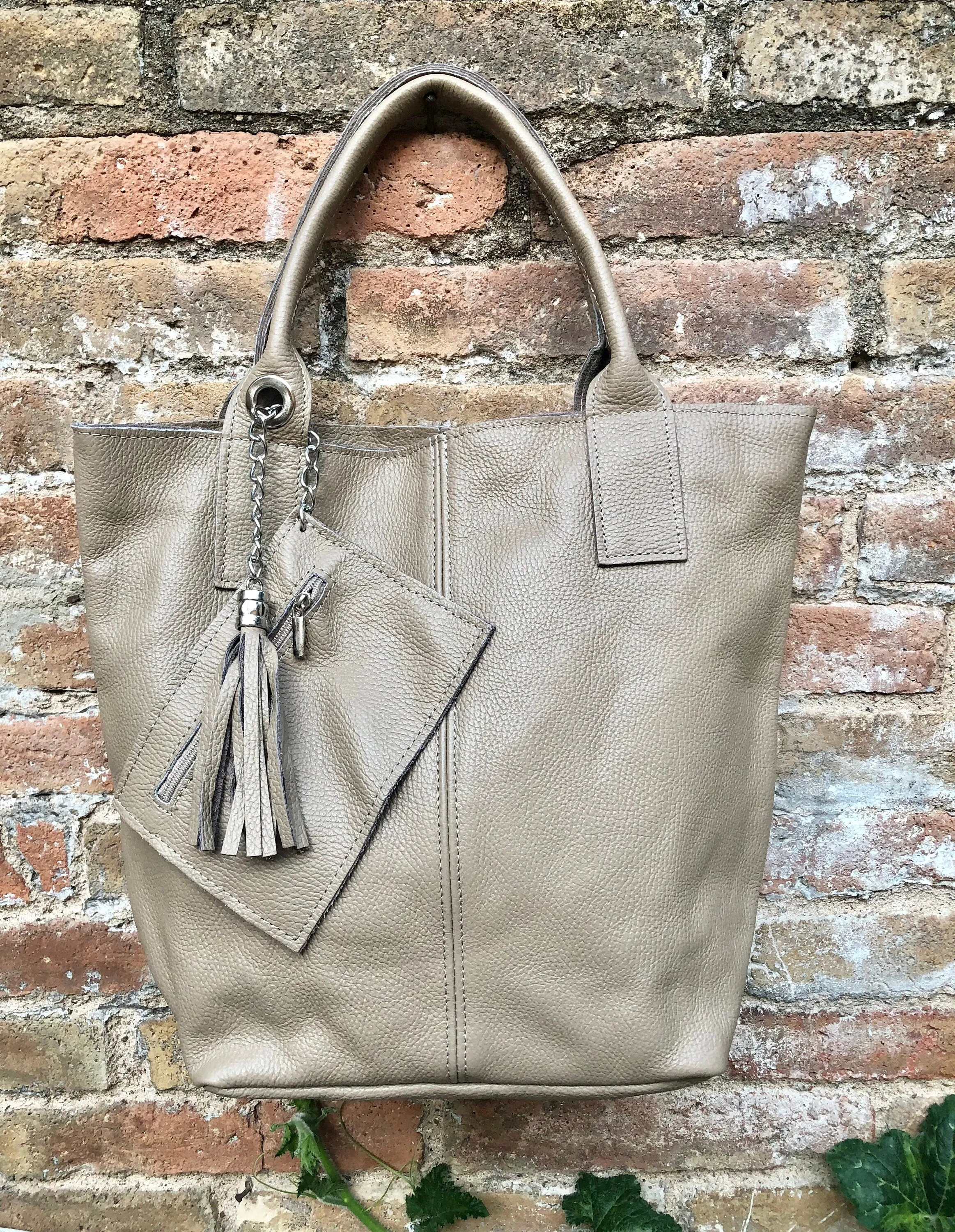 BEIGE tote leather shopper in GENUINE leather. Large carry all tote bag for your laptop, books. Leather shopper w/  lining   zipper
