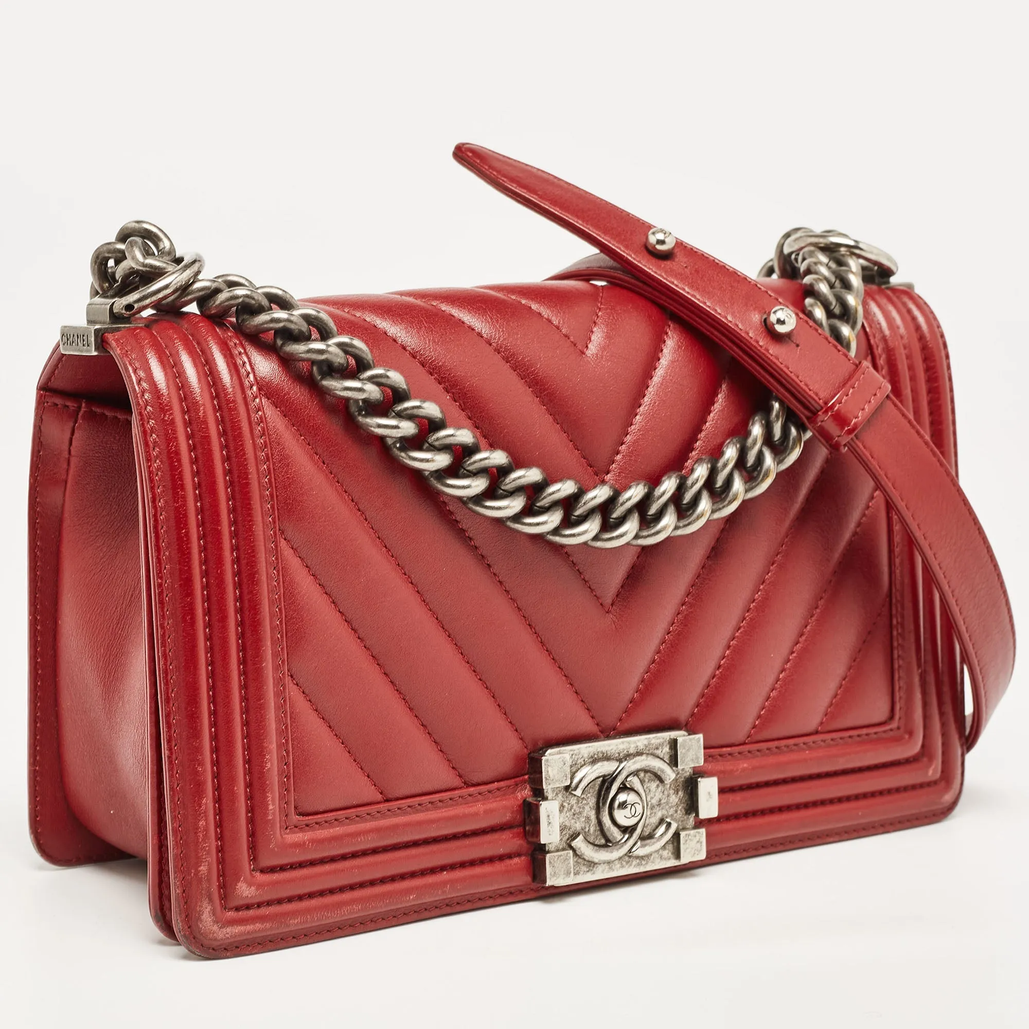 CHANEL Red Chevron Leather Medium Boy Bag