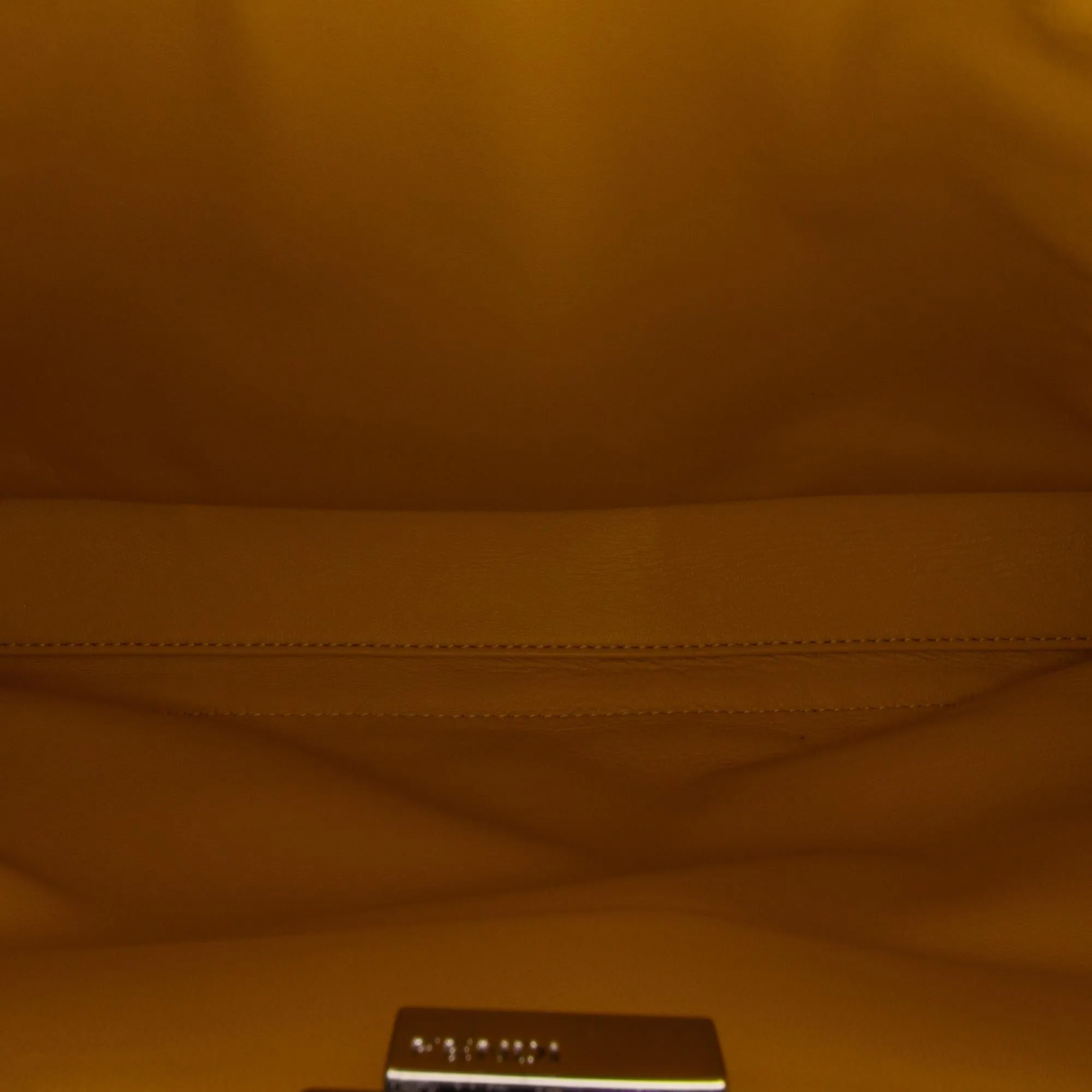Fendi Medium Peekaboo Satchel (SHG-XV0djZ)