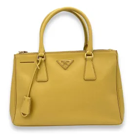 Prada  Galleria Medium Yellow Top handle bag in Saffiano leather, Gold Hardware S2405359CH