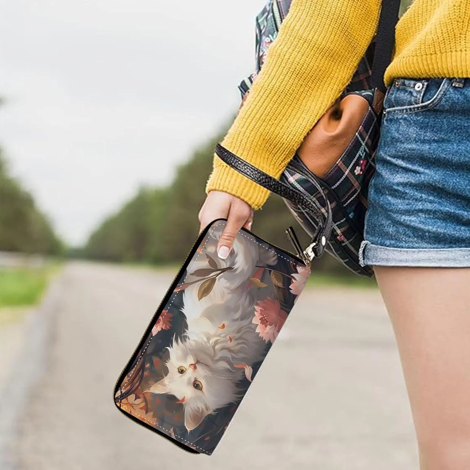 Womens Wallet, Large Capacity RFID Blocking PU Leather Wristlet Wallets for Women Ladies Men Credit Card Holder Zipper Wallet Phone Holder Clutch Travel Purse, White Cat Flowers
